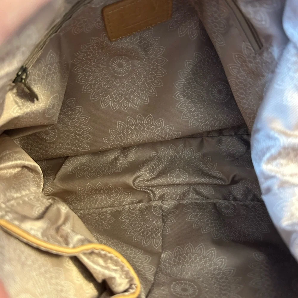 Joy Susan Tan Crossbody Bag Adjustable Strap Vegan Leather NWOT - Picture 4 of 11